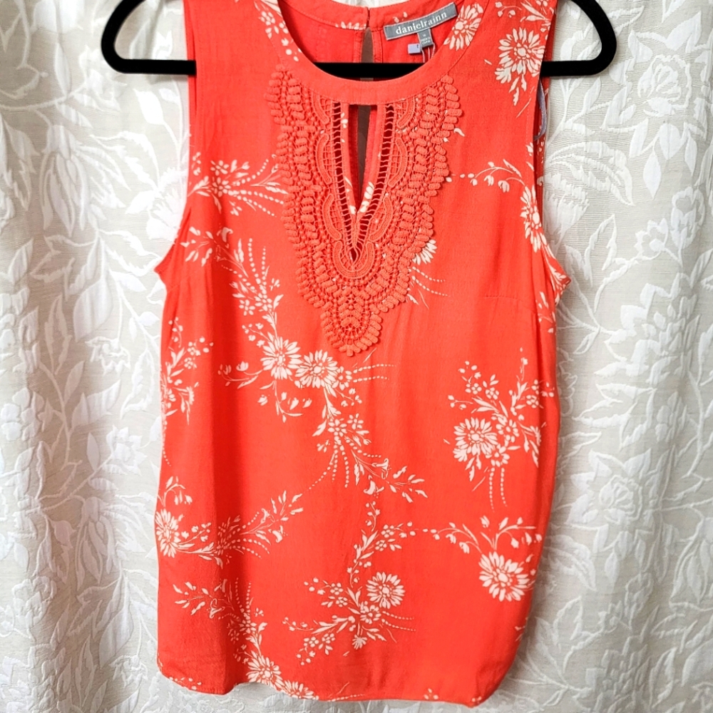 Daniel Rainn ORANGE NOT RED Sleeveless Embellished Blouse. NWT